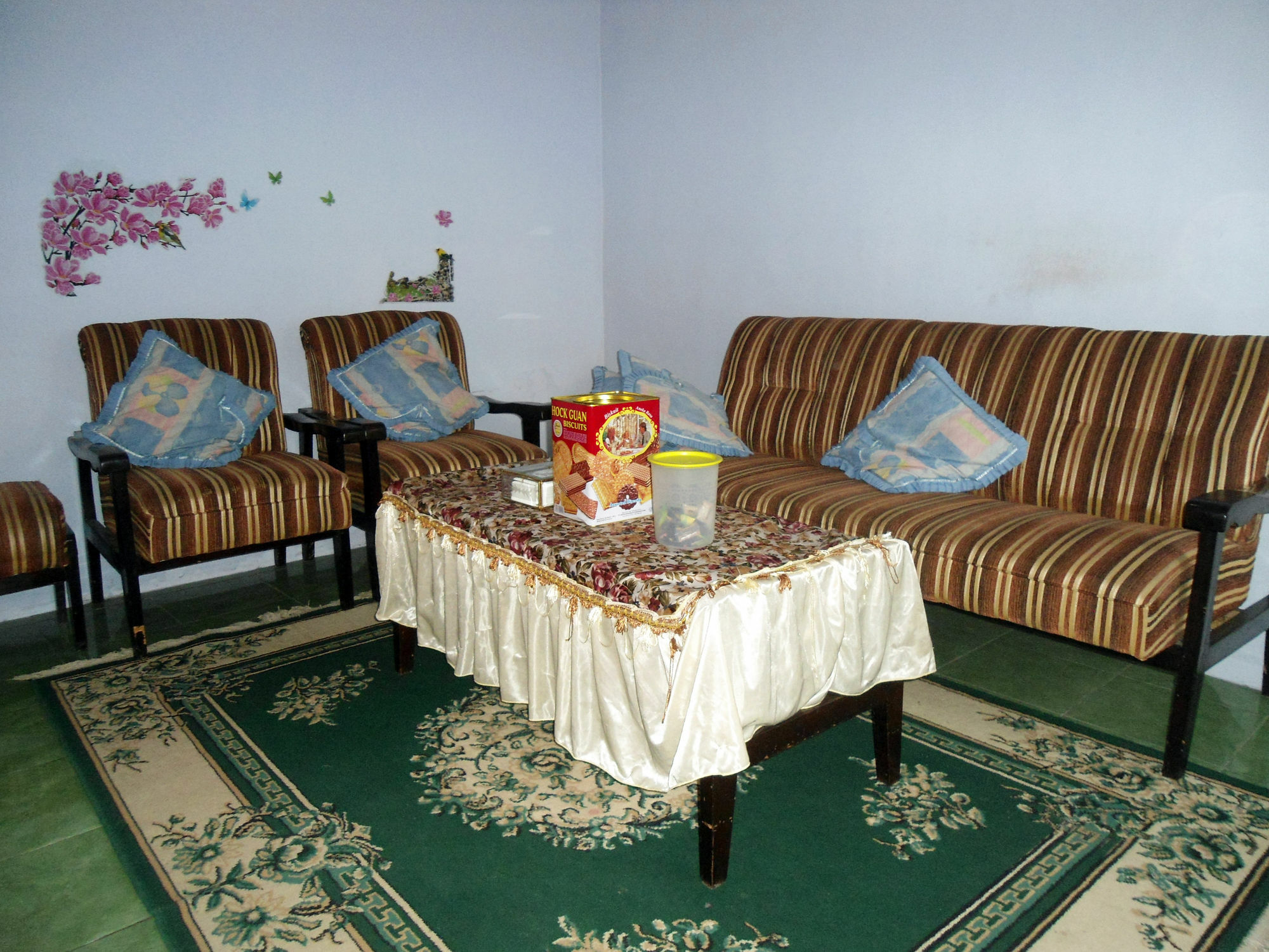 Osingvacation Bed & Breakfast Tamansuruh Ngoại thất bức ảnh