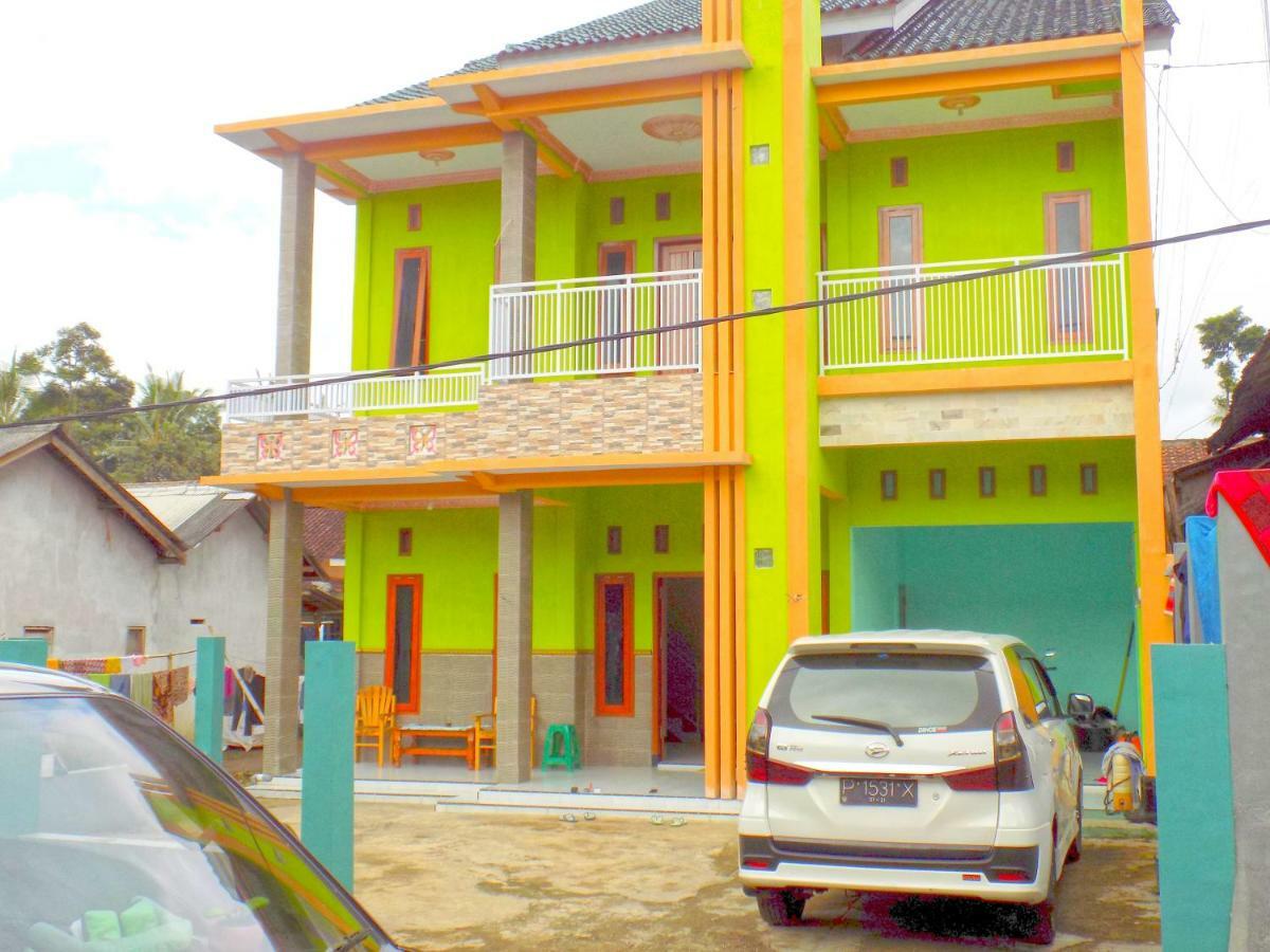Osingvacation Bed & Breakfast Tamansuruh Ngoại thất bức ảnh