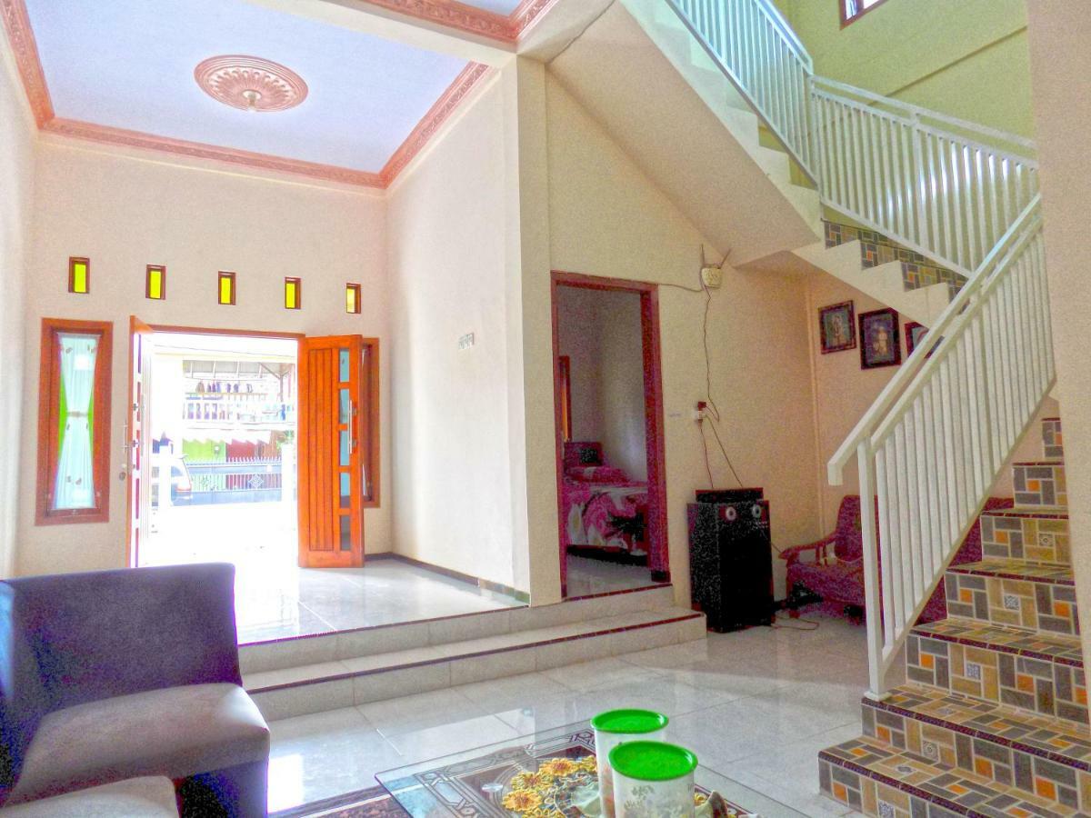 Osingvacation Bed & Breakfast Tamansuruh Ngoại thất bức ảnh