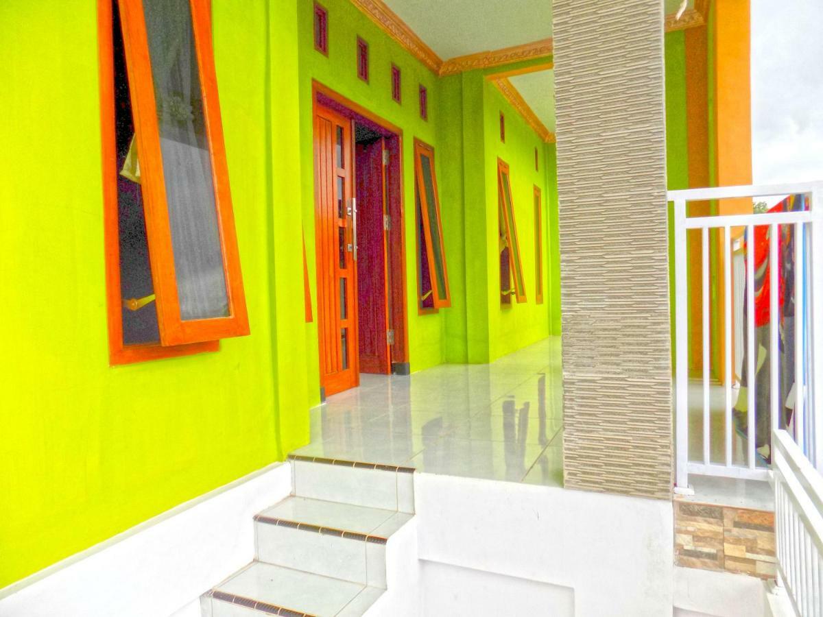 Osingvacation Bed & Breakfast Tamansuruh Ngoại thất bức ảnh